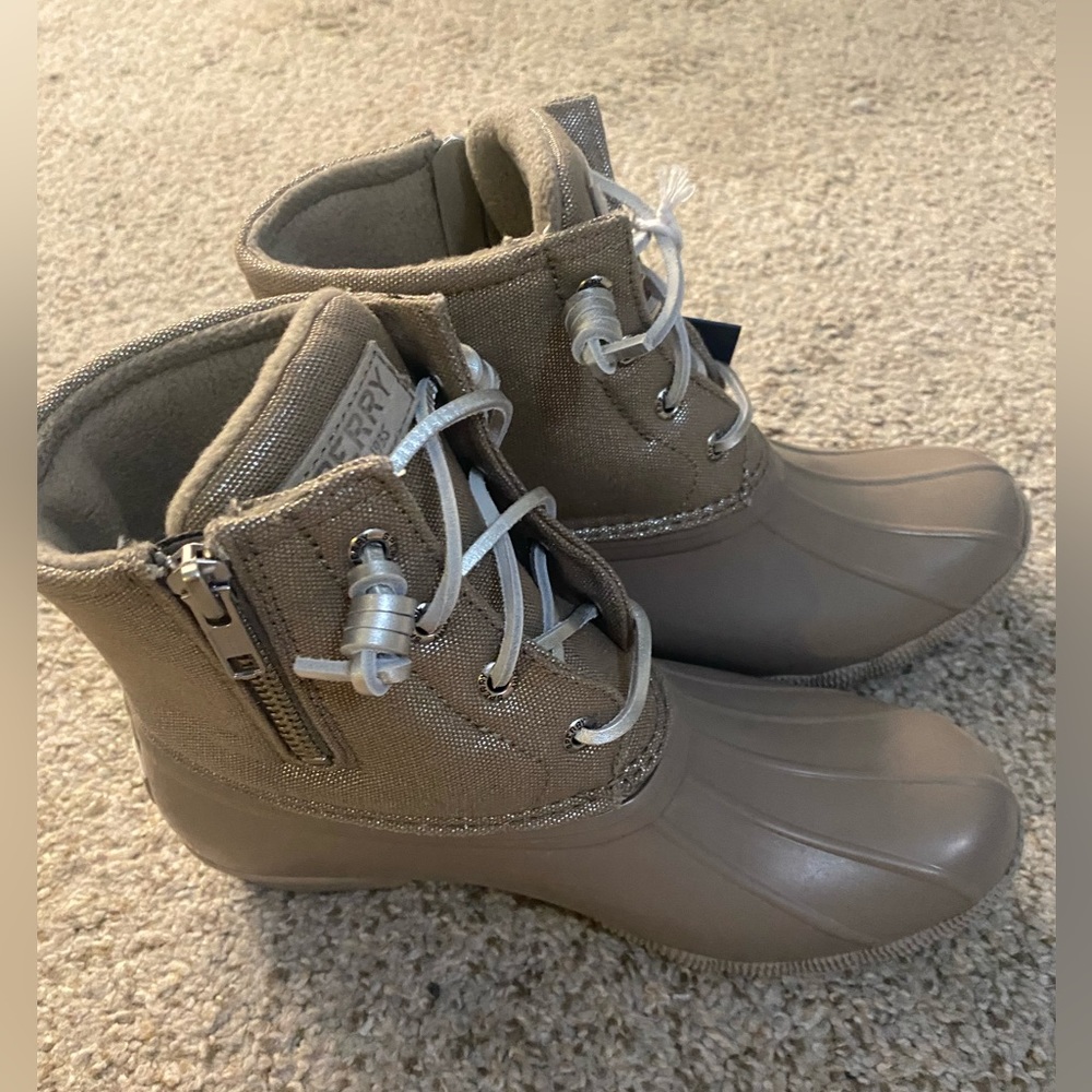 Sperry NWT booties - Picture 7 of 10
